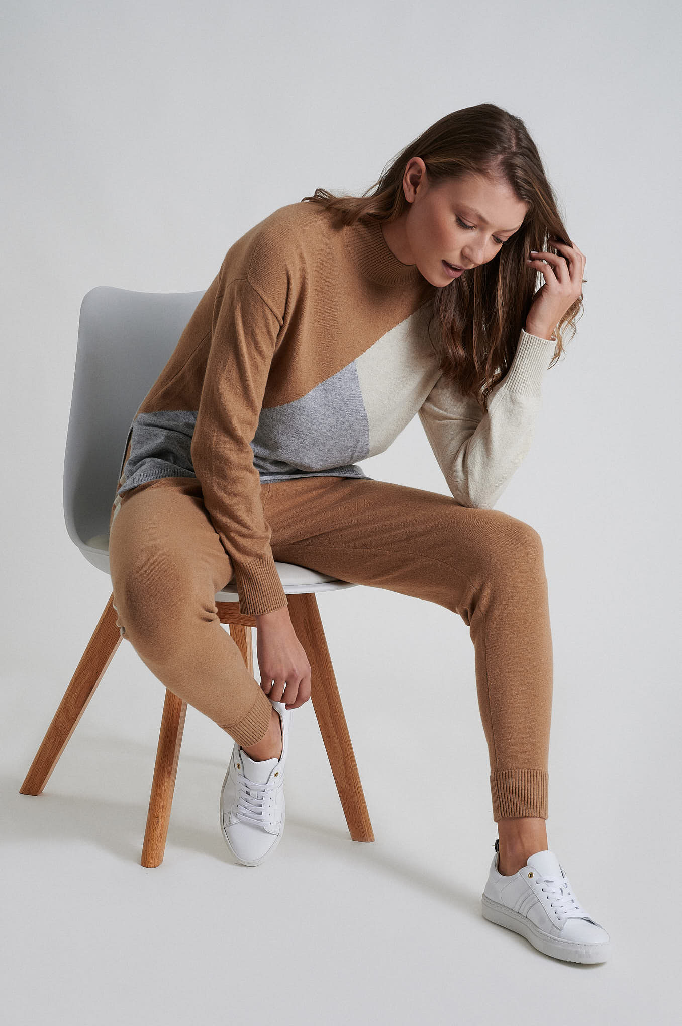 Sweater Camel Casual Woman