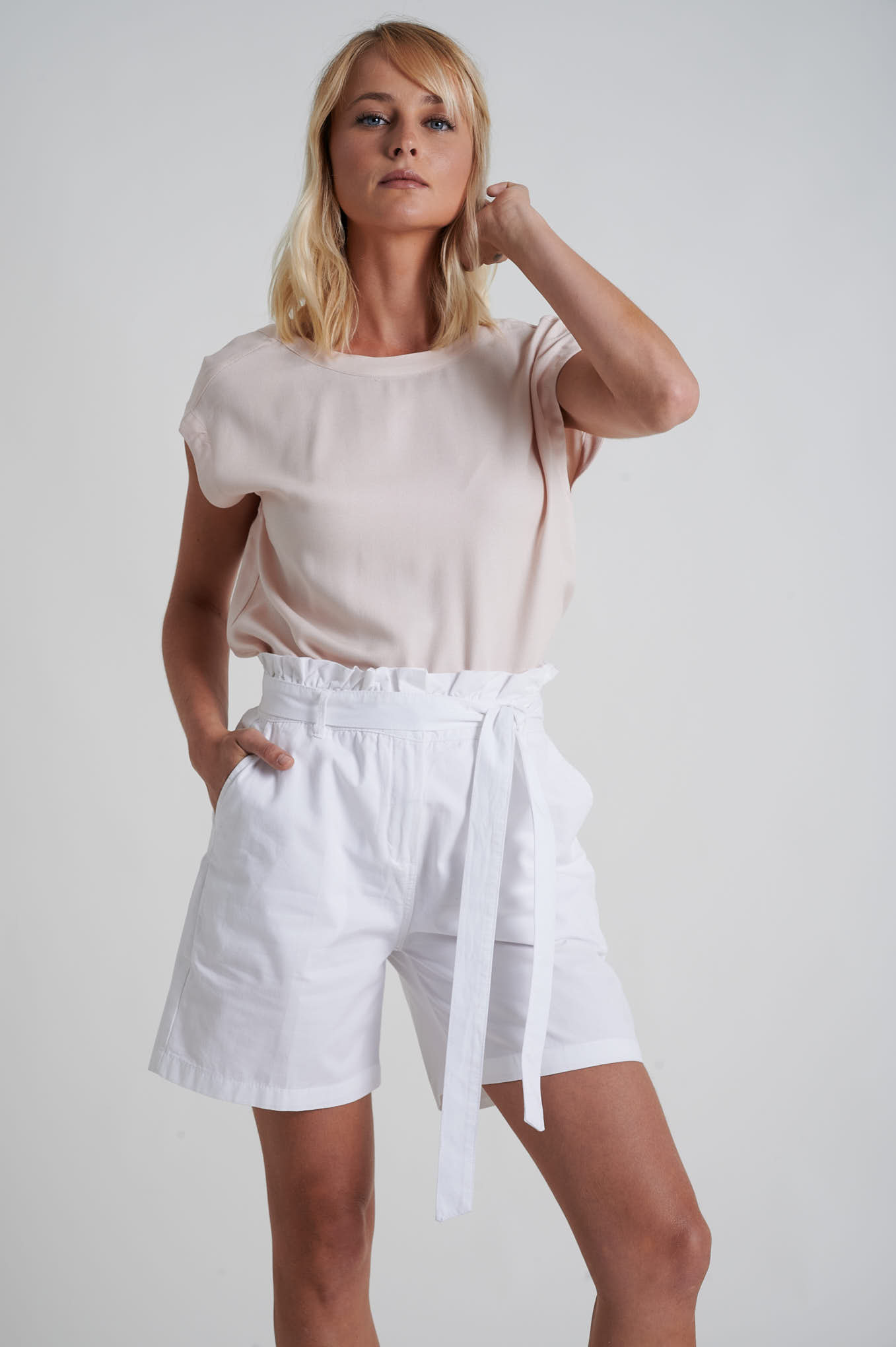 Shorts White Casual Woman